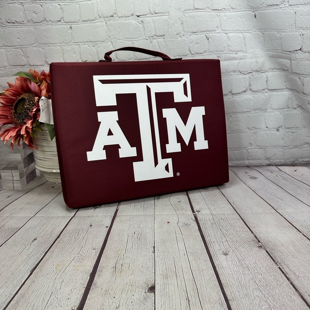 logo brands Texas A&M aggies Maroon Stadium Seat Cushion collegiate sports
